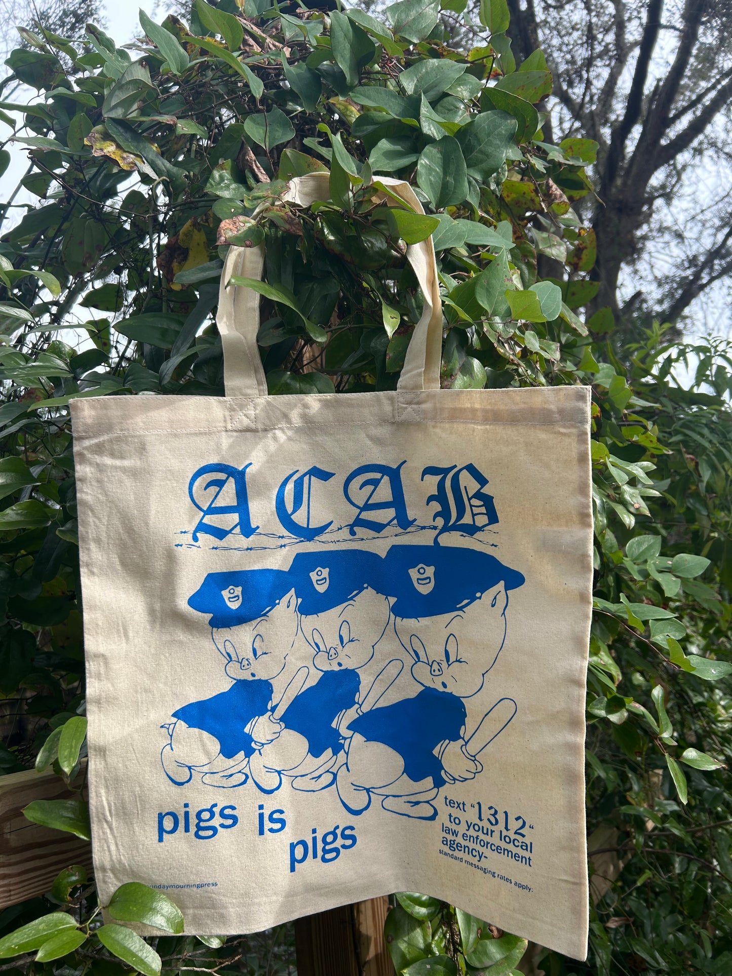 PIGS IS PIGS-TOTE